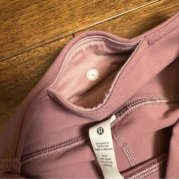 Lululemon Align Ruched Petal-Hem Tight 25" - Picture 5 of 7